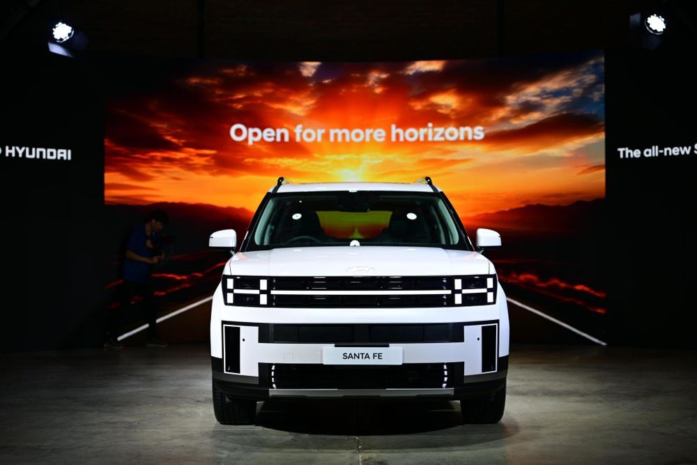 Hyundai all-new SANTA FE Hybrid