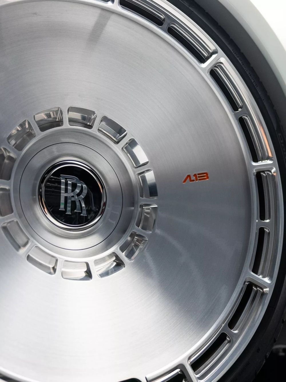 Rolls-Royce Dawn Venuum (ล้อแม็ก)