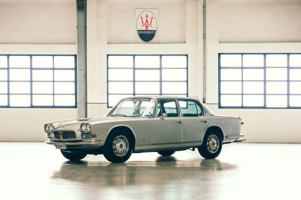 MaseratiQuattroporte รุ่นแรก