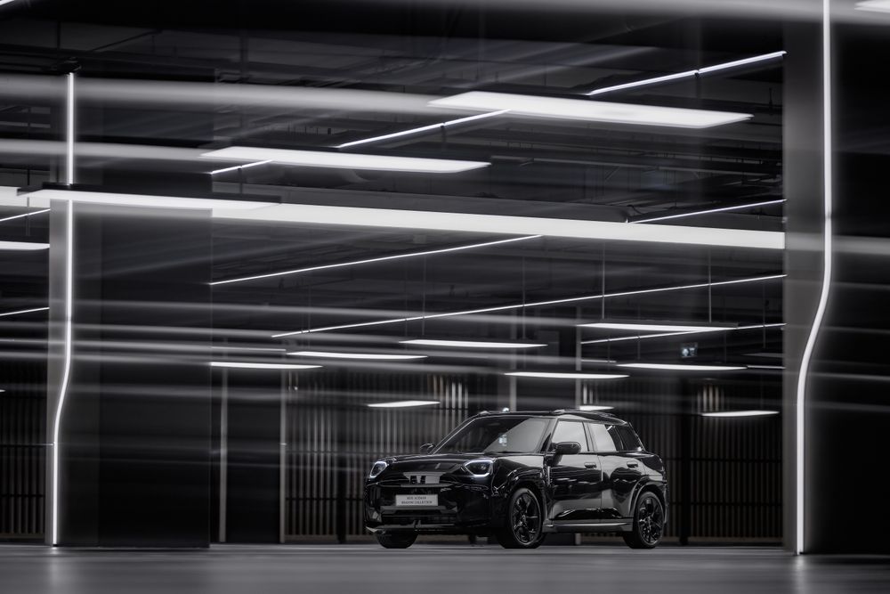 Mini Aceman SE Shadow Collection