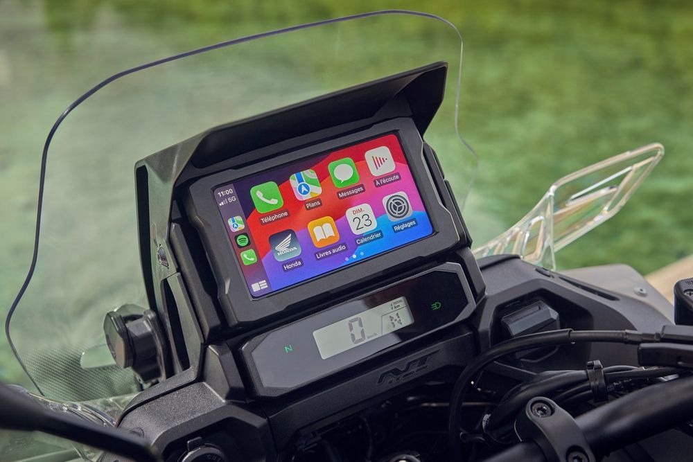 Honda NT1100 2025 Apple CarPlay