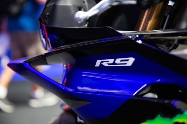 ด้านท้าย YAMAHA YZF-R9 โมโตจีพี 2025