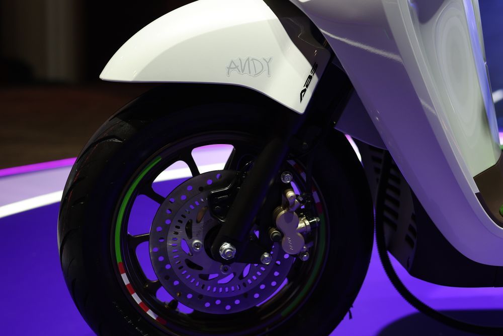 Honda GIORNO+ Buzz Lightyear