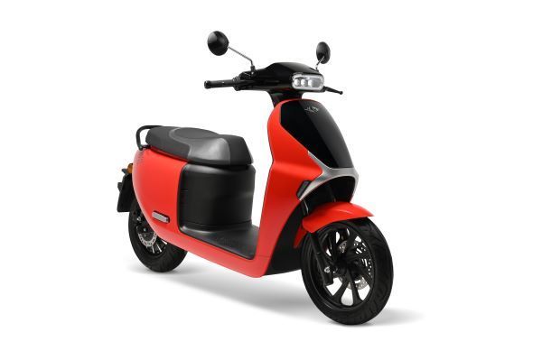 เปิดตัว BREEZE มอเตอร์ไซค์ไฟฟ้า 2 รุ่นใหม่ ค่าตัวเริ่มต้น 49,000 บาท