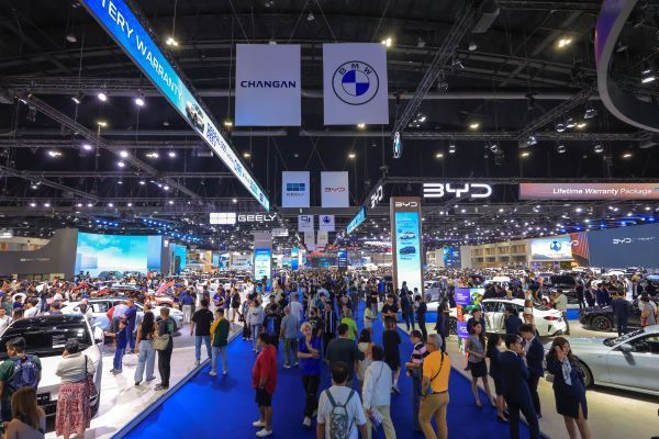 EVAT แนะรัฐเร่งเครื่องระบบนิเวศ EV ทั้งประเทศ! หวังแก้ปัญหาวิกฤตพลังงานแบบยั่งยืน 2026