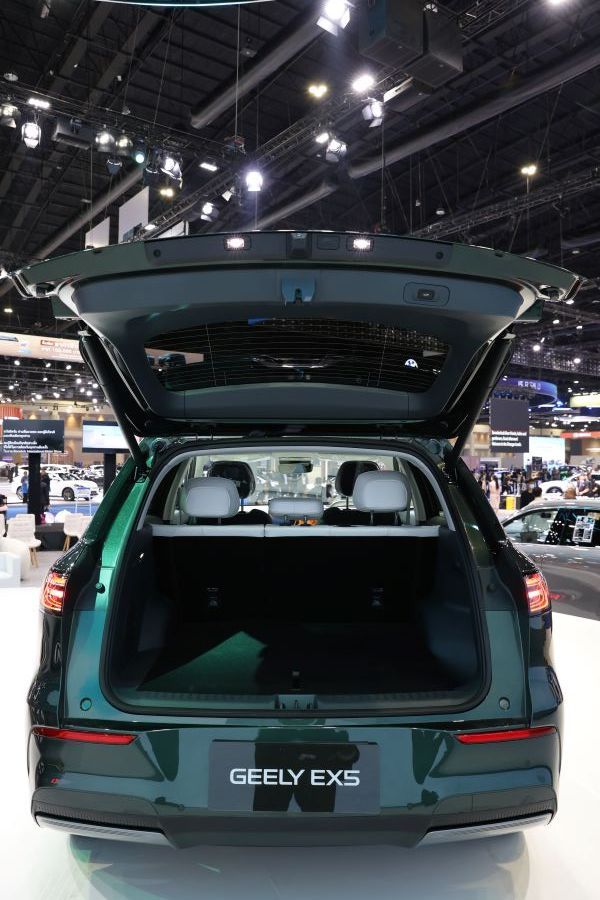 GEELY EX5 MAX+ 2026 เปิดด้านท้าย