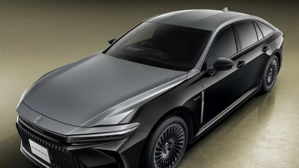 Crown Special Edition Z The 70th ตัวถัง