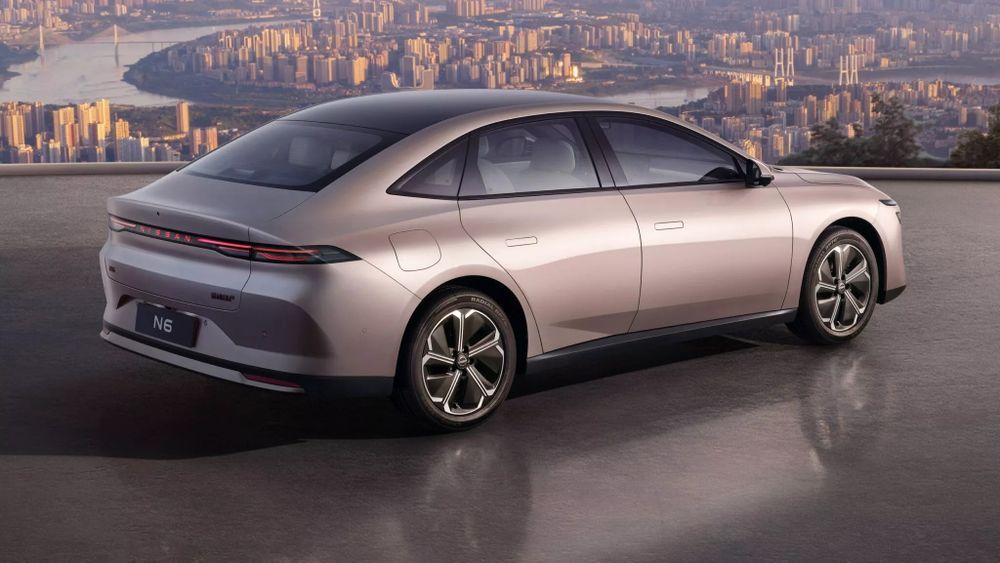 Nissan N6 PHEV มิติตัวถัง