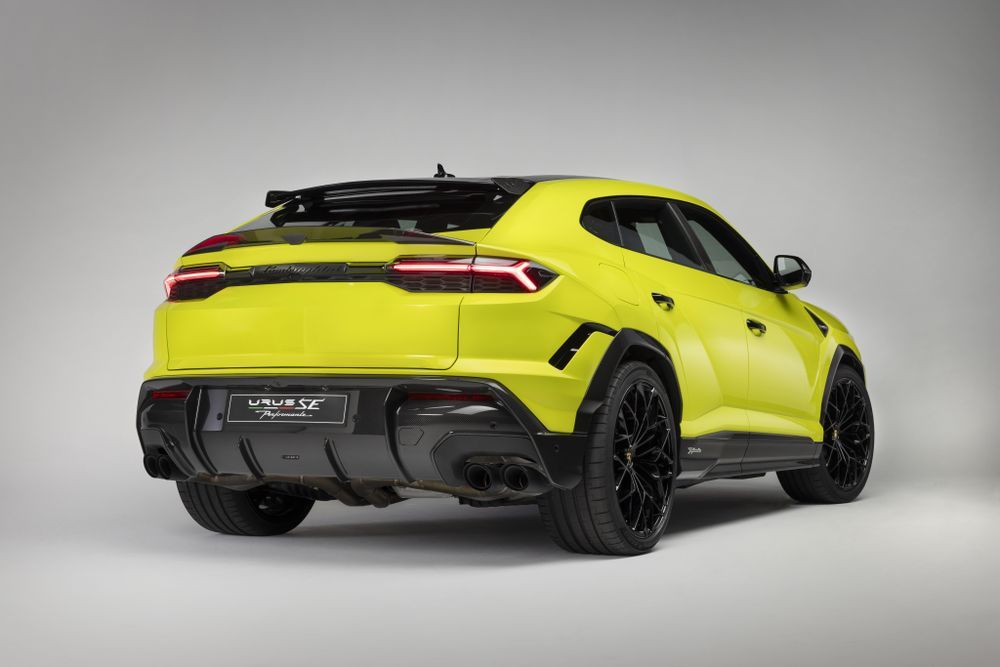 Lamborghini Urus SE Performante