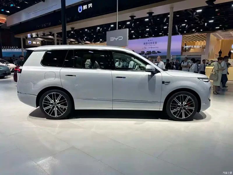 BYD Sealion 08
