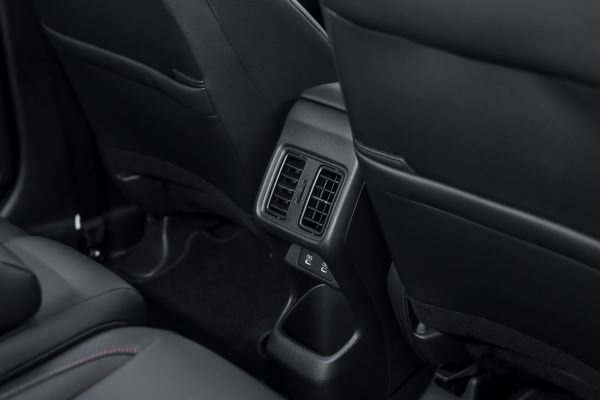 HONDA HR-V e HEV Hunt ตัวแต่งใหม่ ช่องแอร์ด้านหลัง