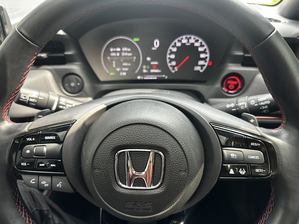 รีวิว Honda HR-V e:HEV RS 2025
