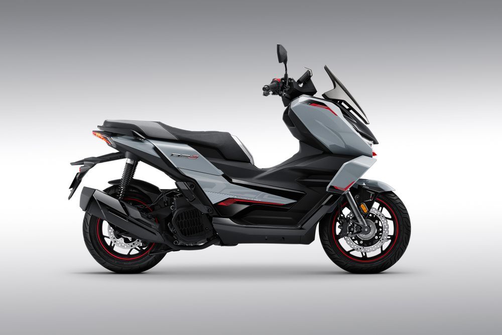 GPX DZ2 ข้างรถ