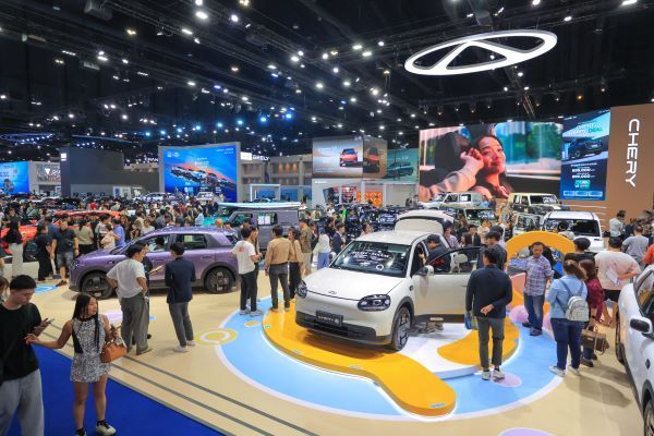 EVAT แนะรัฐเร่งเครื่องระบบนิเวศ EV ทั้งประเทศ! หวังแก้ปัญหาวิกฤตพลังงานแบบยั่งยืน 2026 4