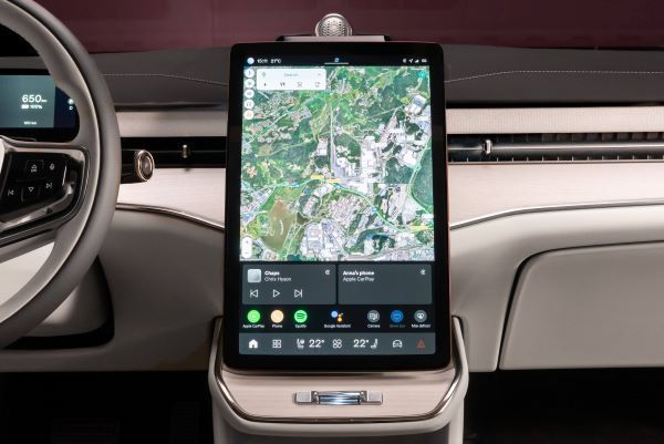 volvo ES90 2025-2026 จอกลาง