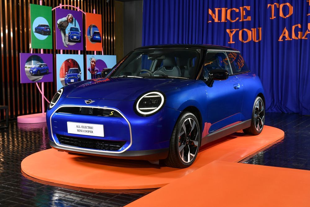 New MINI Cooper SE รถใหม่ 2024