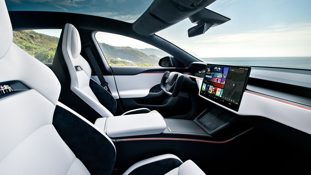 Tesla Model S 2025 Interior