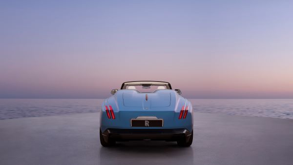 Rolls-Royce เผยโฉม Project Nightingale ลิมิเต็ดเพียง 100 คันทั่วโลก 4