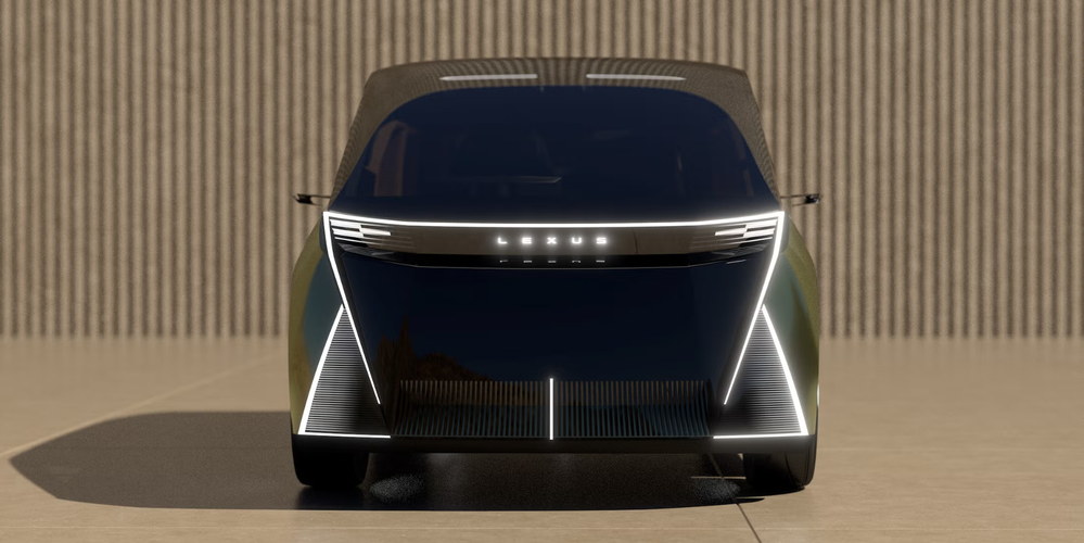 Lexus LS (Luxury Space) หน้าตรง