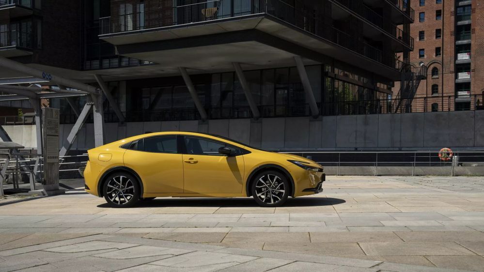 Toyota Prius เจเนอเรชั่นที่ 5 (2)