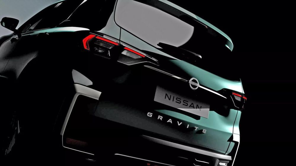 Nissan Gravite Teaser (4)