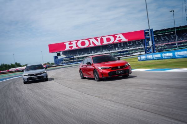 Honda Civic eHEV ใหม่ ใส่ระบบ S Shift ดึงฟีลสนามแข่งลงถนนจริง 2