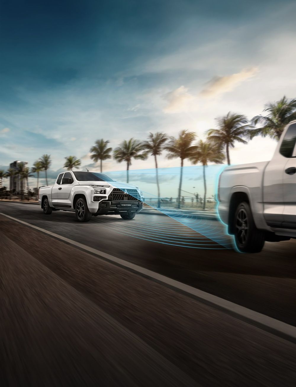 Mitsubishi TRITON STREET