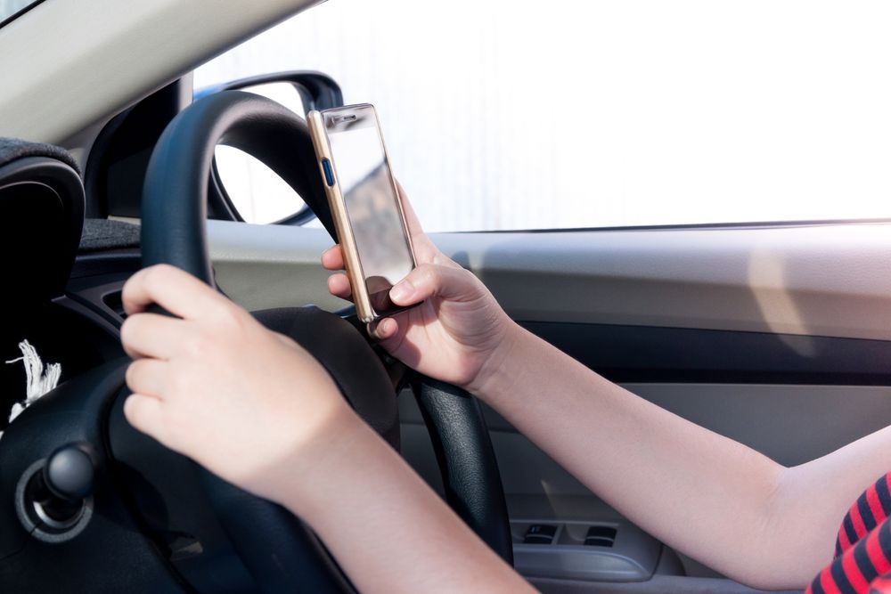 5 นิสัยแย่ๆ ที่ผู้หญิงควรเลิกเพื่อความปลอดภัยในการขับขี่ (2)