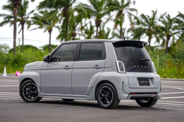 Honda Super-ONE 2026 ด้านหลัง