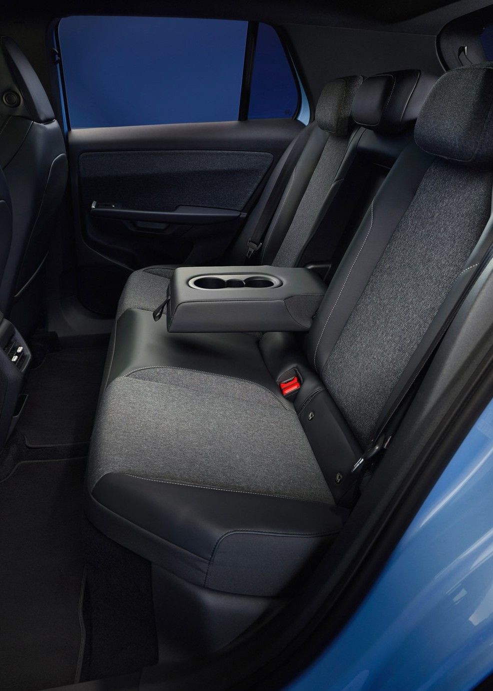New Volkswagen ID.Cross เบาะโดยสารตอนหลัง