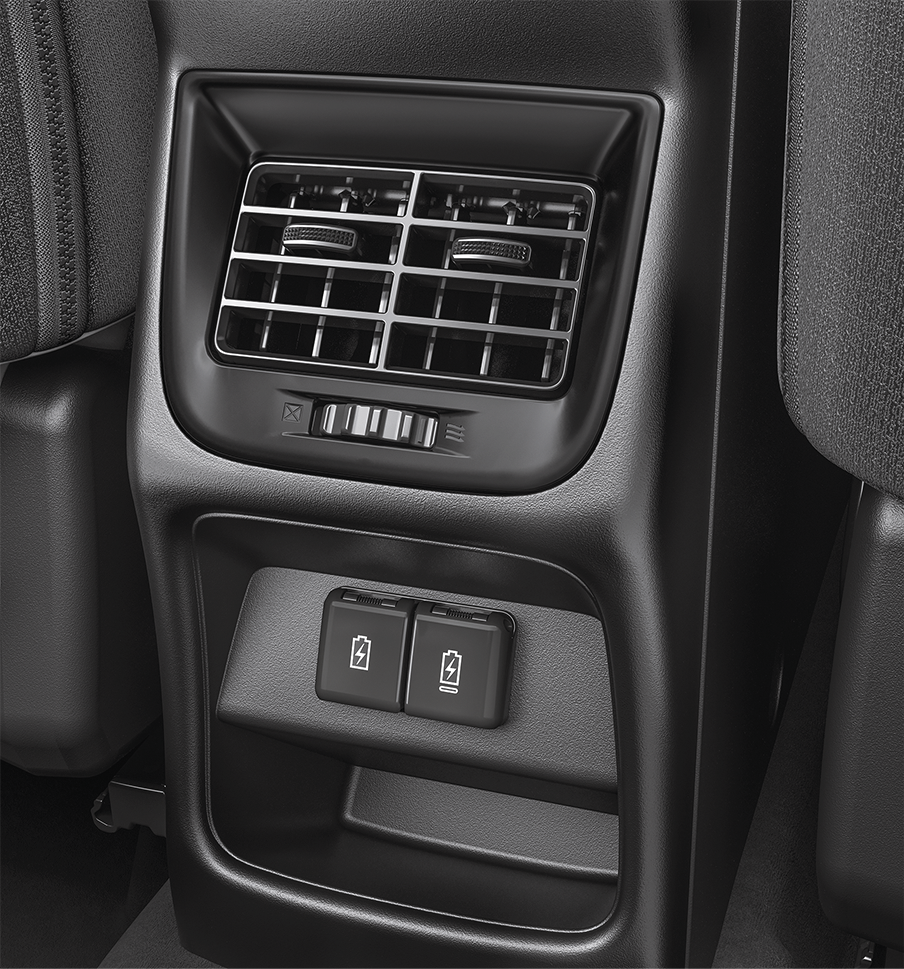 SUZUKI FRONX แอร์หลังพร้อมช่องเสียบ USB