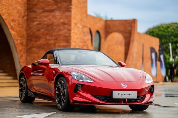 NEW MG CYBERSTER promotion motor expo 2025