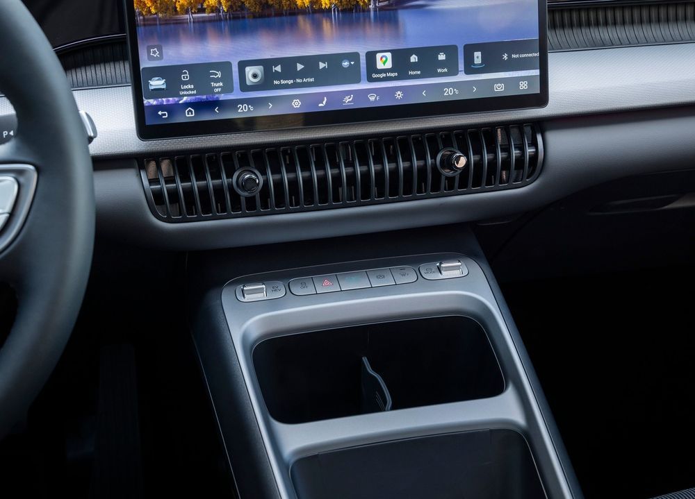 BYD Dolphin G DM-i ช่องแอร์