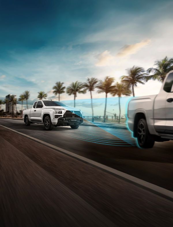 The NEW MITSUBISHI TRITON STREET (MEGA CAB LOW RIDER) กล้องหน้ารถ