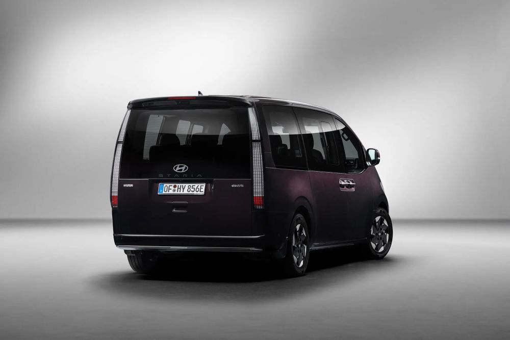 Hyundai Staria Electric ดีไซน์ด้านท้าย