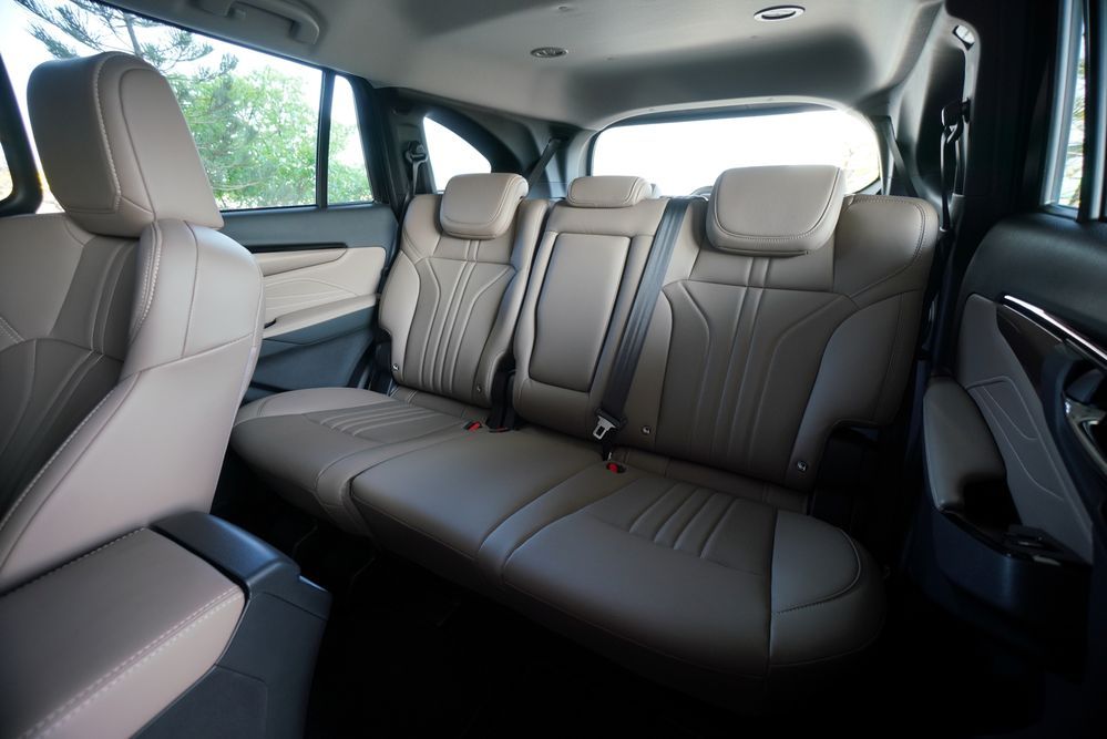 MU-X 2.2 Ddi MAXFORCE Ultimate เบาะโดยสารตอนหลัง