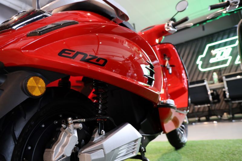 จักรยานยนต์ไฟฟ้า EM Enzo 2023