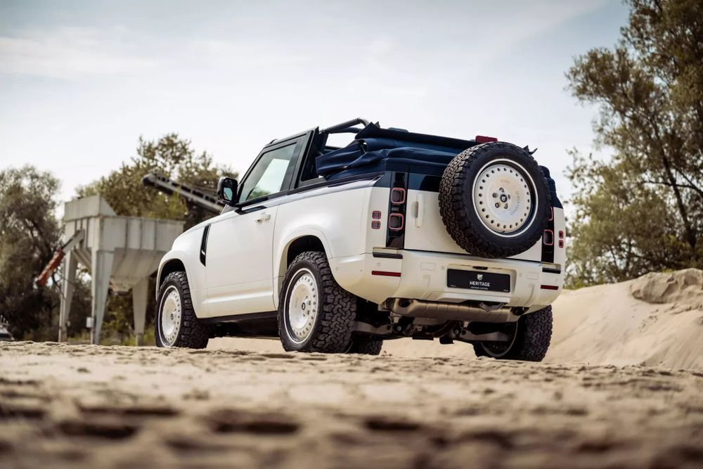 Land Rover Defender Heritage Customs (3)