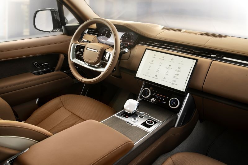 The New Range Rover SV 2023-2024 พวงมาลัย จอกลาง