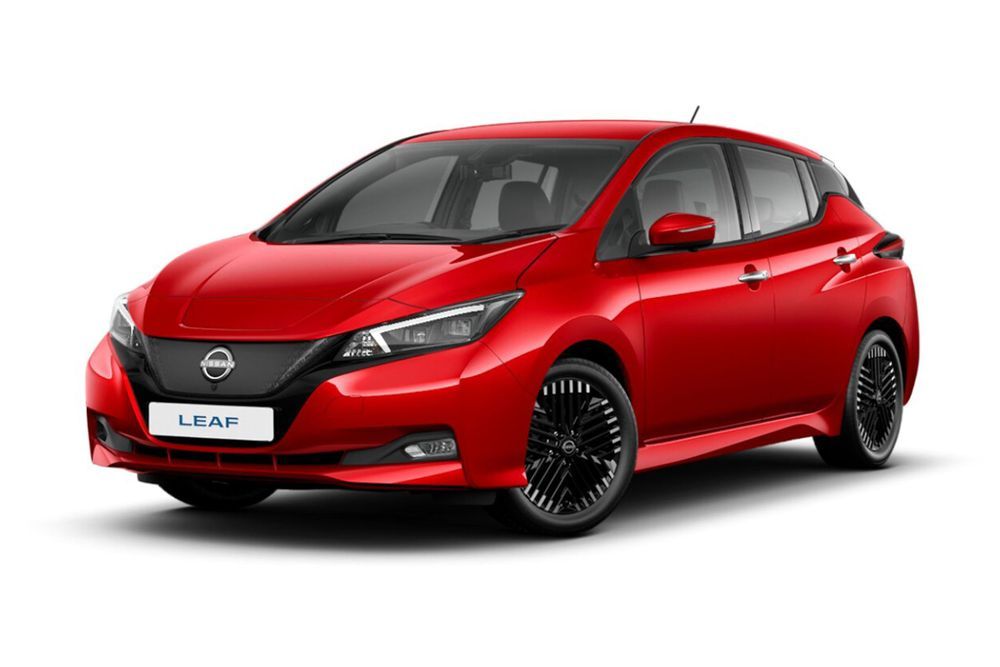 Nissan Leaf 2023 red