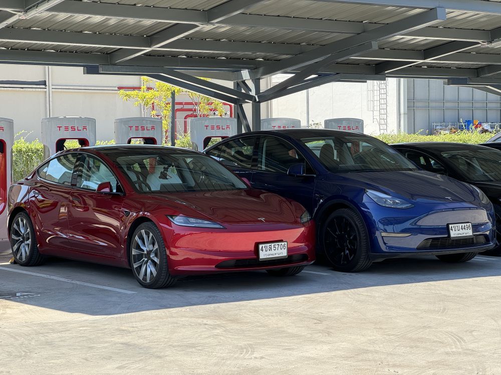 Tesla Supercharger