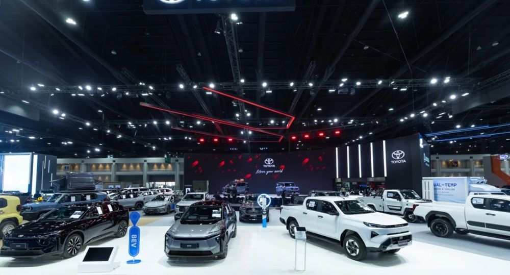 กราฟพุ่งไม่มีแผ่ว! Toyota ประกาศยอดจองถล่มทลายรวมทั่วไทย 28,580 คัน ช่วงงาน Motor Show 2026 2