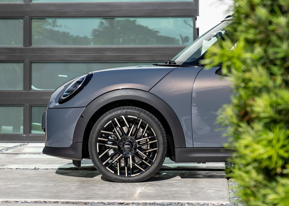 ไดนามิก Mini Cooper S Convertible 2025 (8)