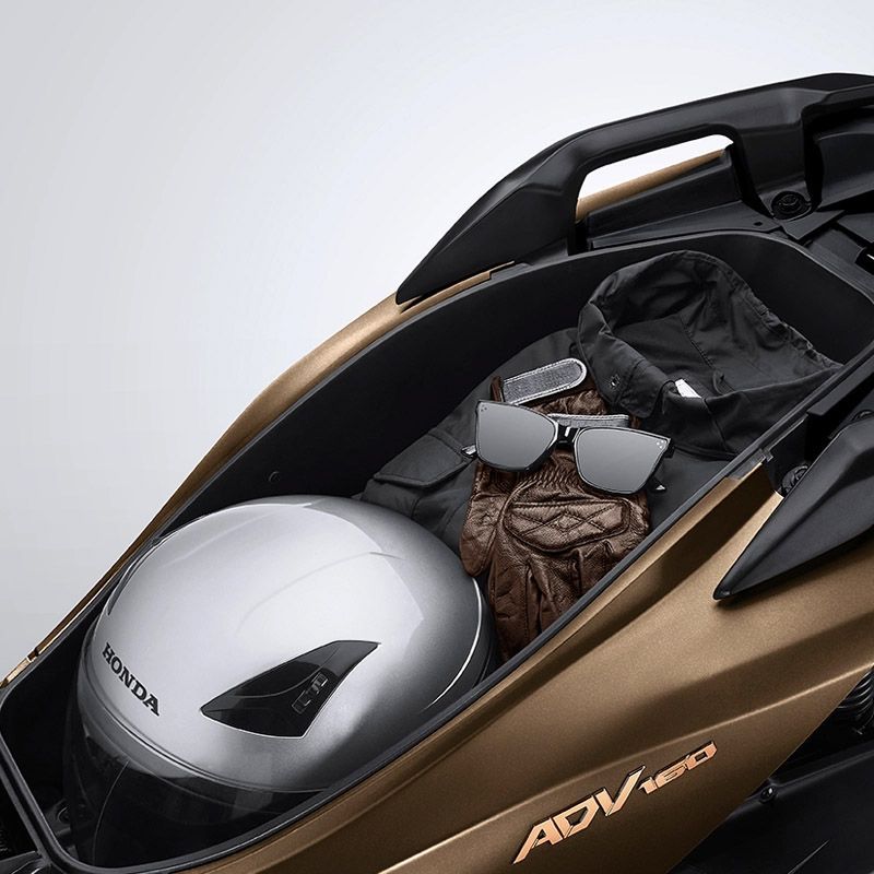 Honda ADV160 2025 ใต้เบาะ
