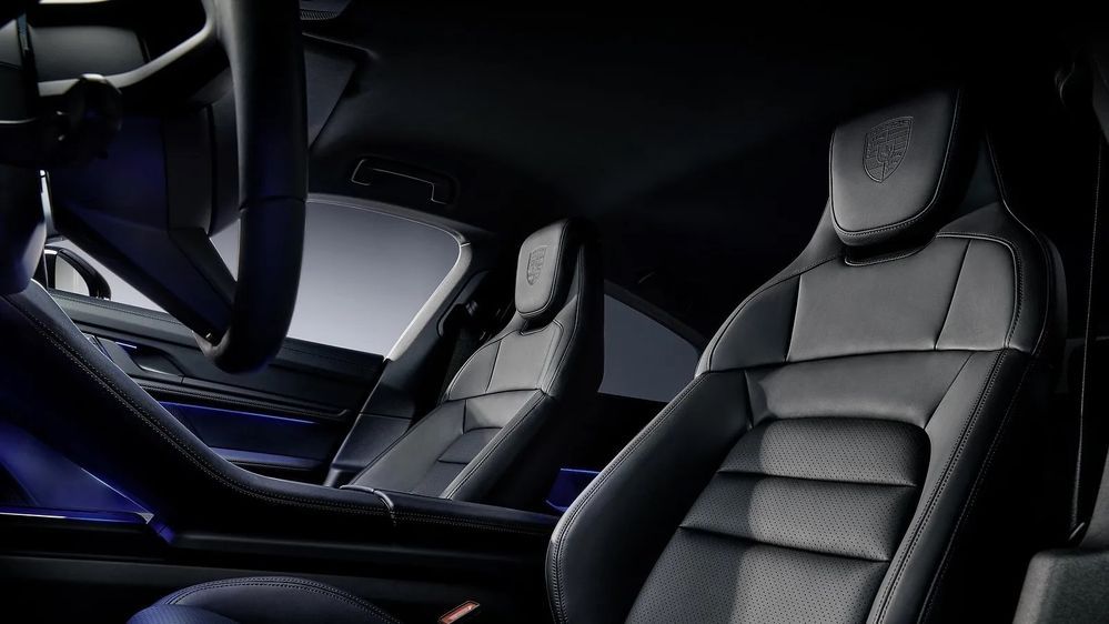 Porsche Taycan Black Edition ภายในห้องโดยสาร