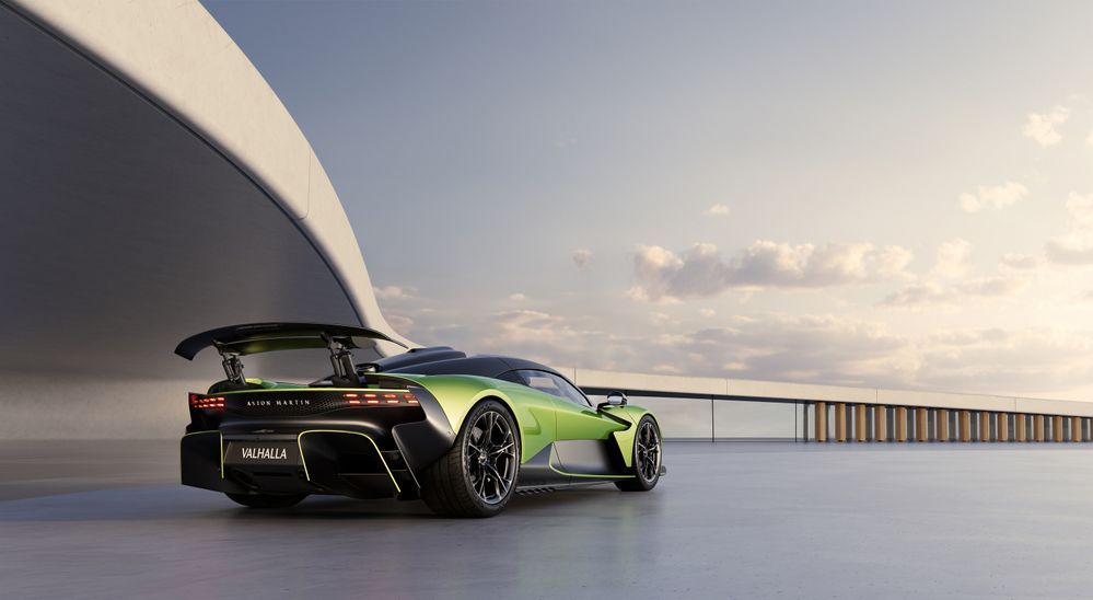 Aston Martin Valhalla 2025