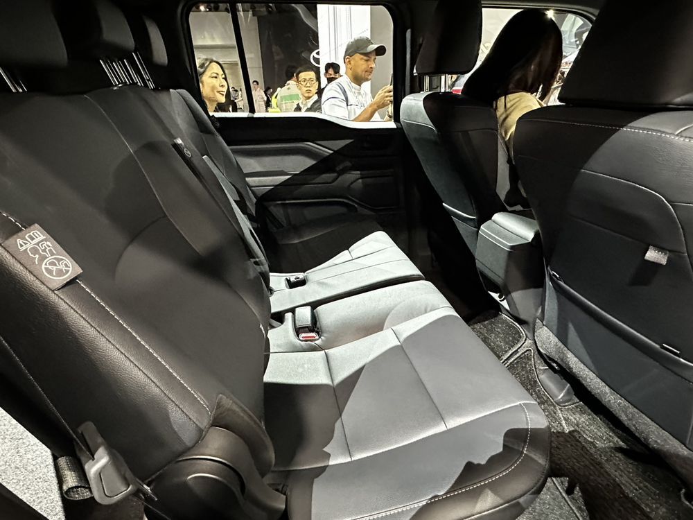 Toyota Land Cruiser FJ 2026