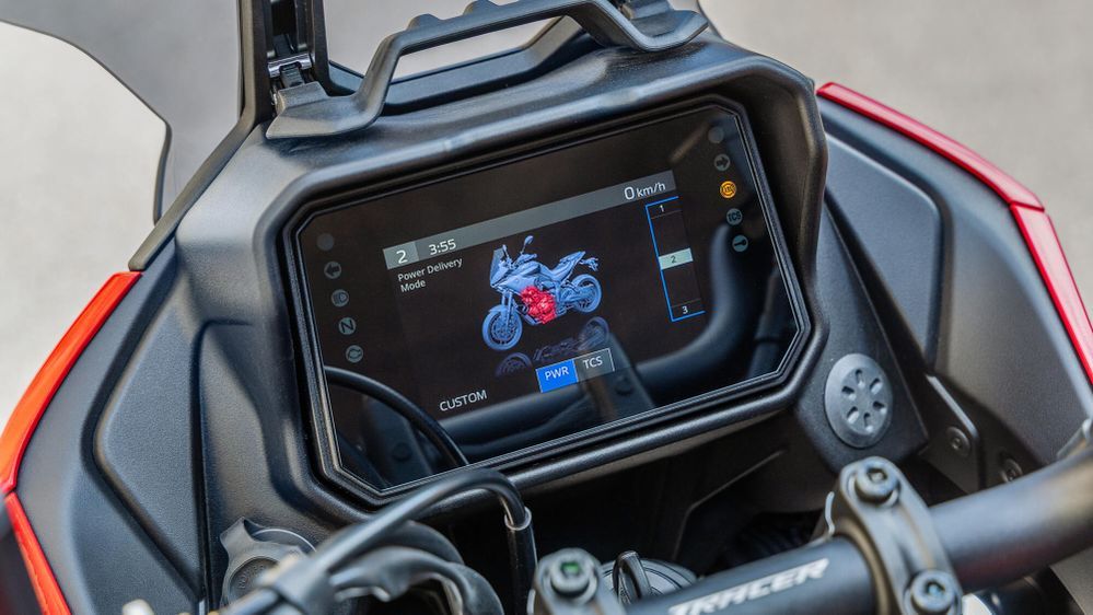 2025 Yamaha Tracer 7 TFT Screen