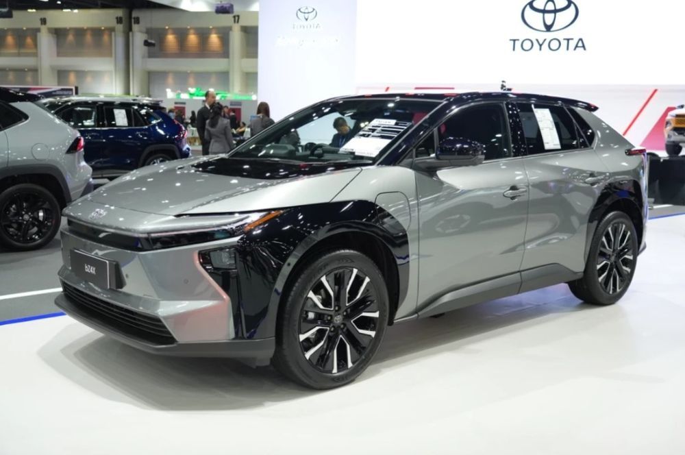 Toyota bZ4X รถยนต์พลังงานไฟฟ้า