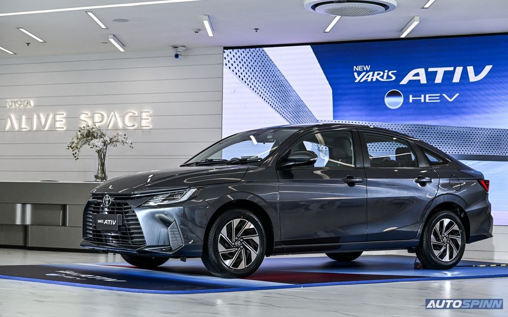 Toyota Yaris ATIV  HEV
